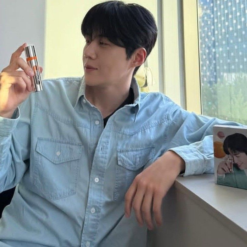 Latest photo of Kim Seonho