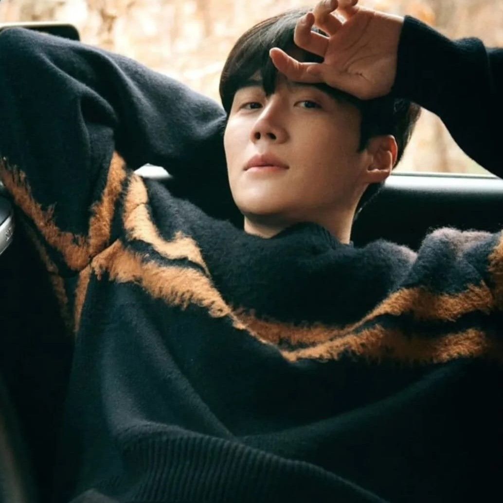 Behind-the-scenes cut of Kim Seonho