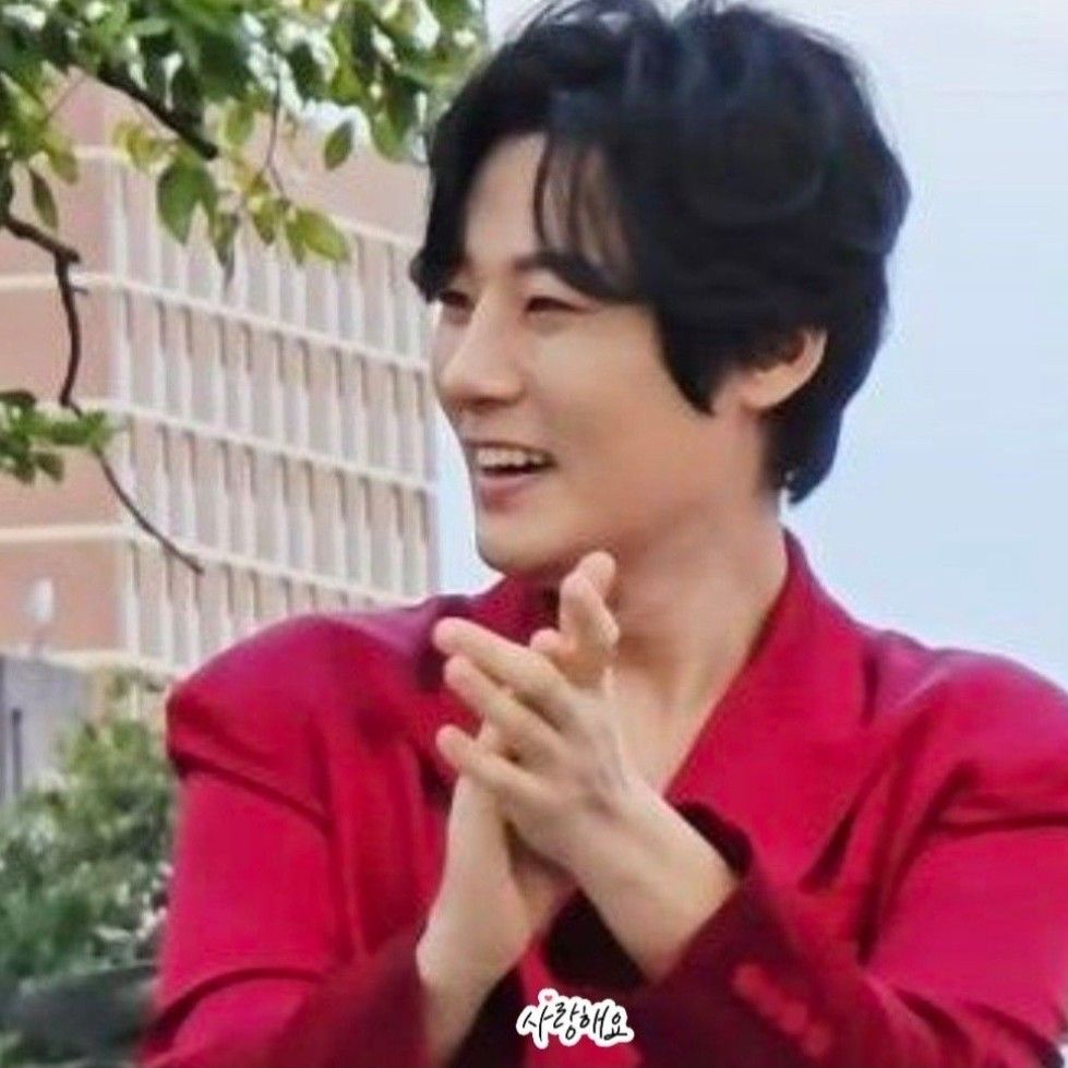 カン・ムンギョンの最近の活動ショット