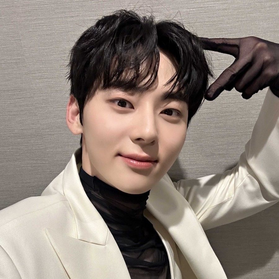 Recent activity shot of Hwang Minhyun