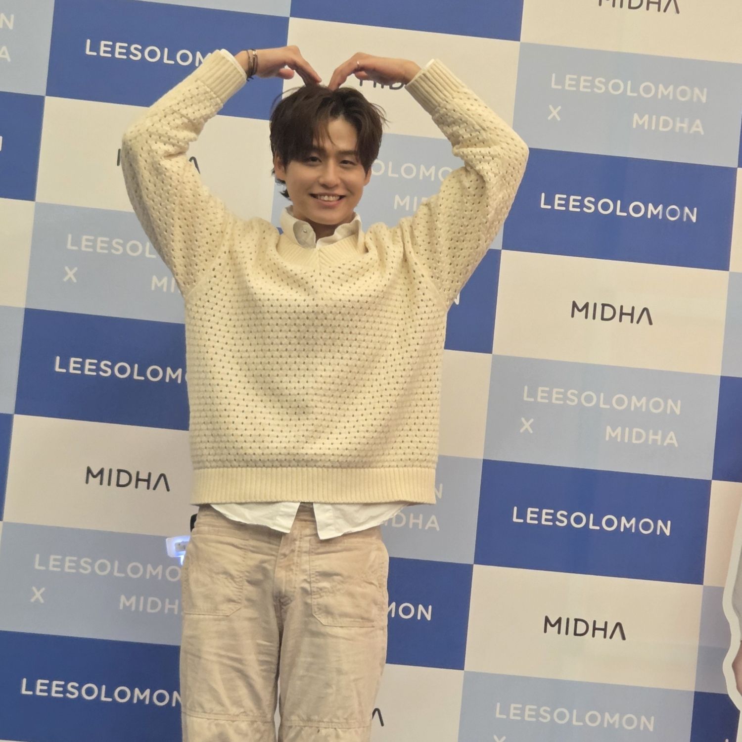 Latest photo of Lee Solomon