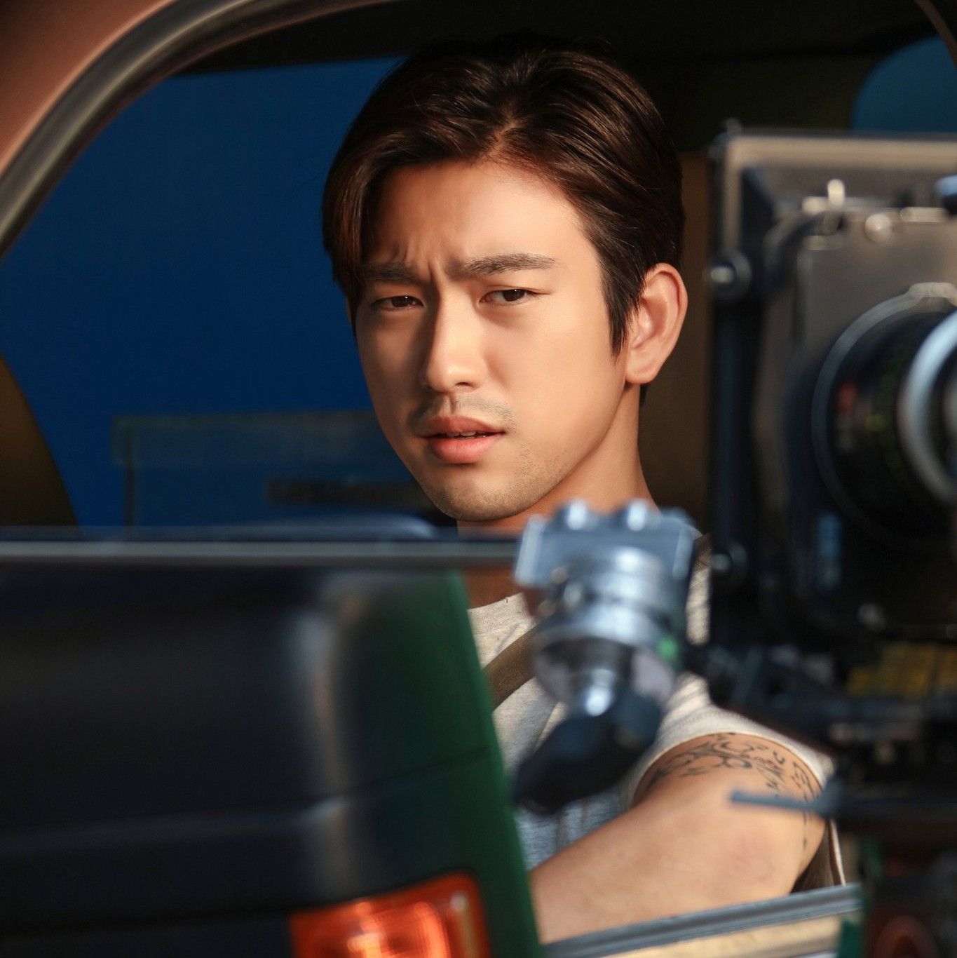Cuplikan di balik layar dari Park Jinyoung