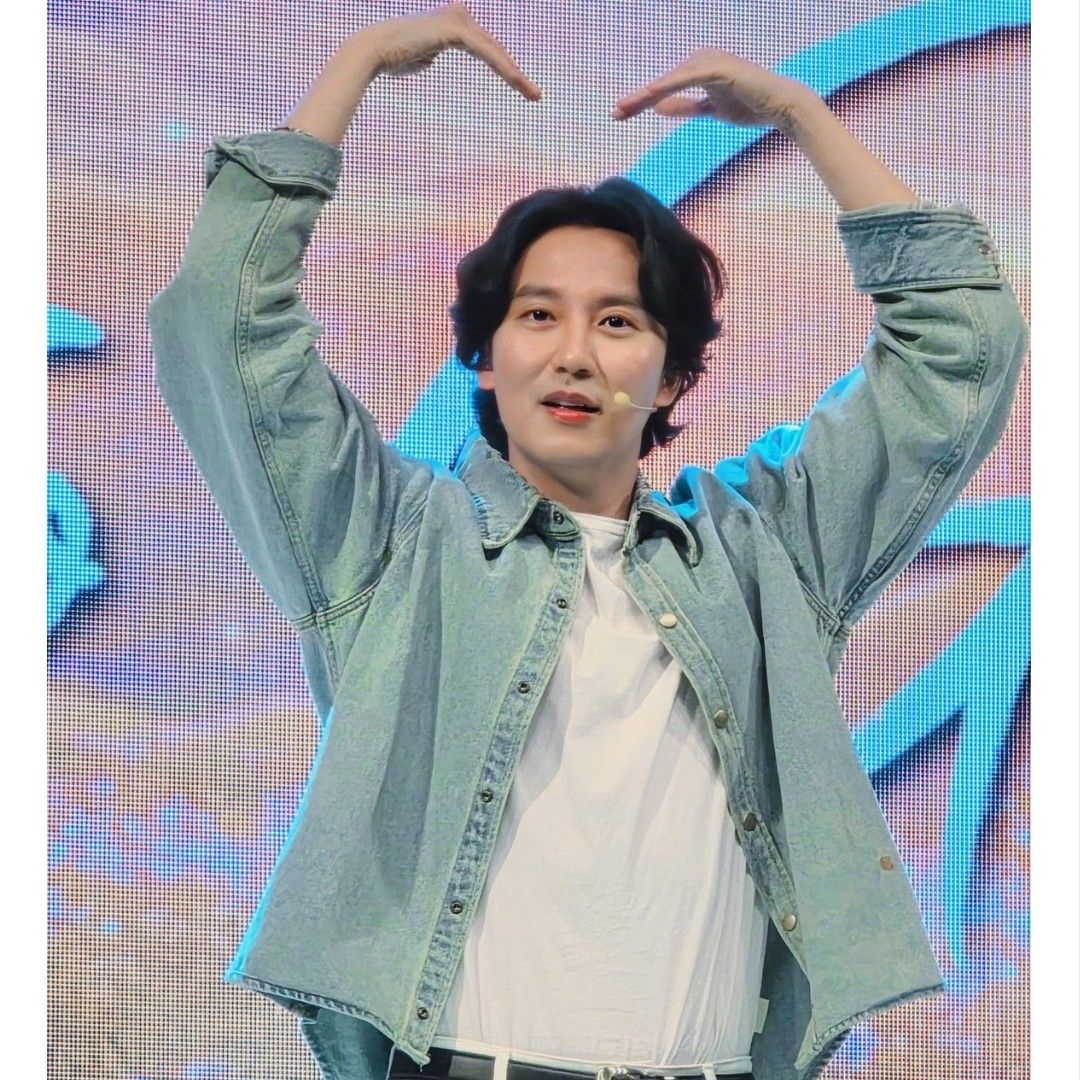 Recent activity shot of Kim Namgil