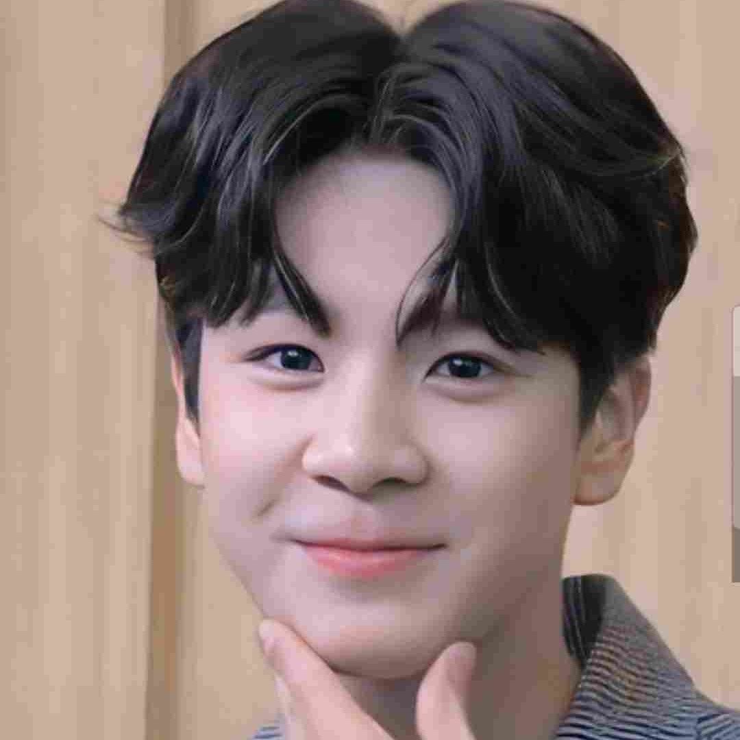 Cuplikan di balik layar dari Jeong Dongwon