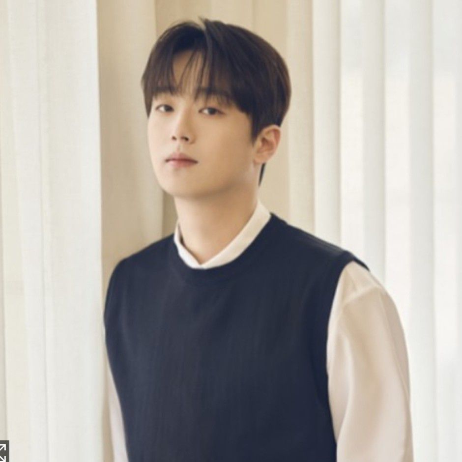 Foto kegiatan terbaru dari Lee Chanwon