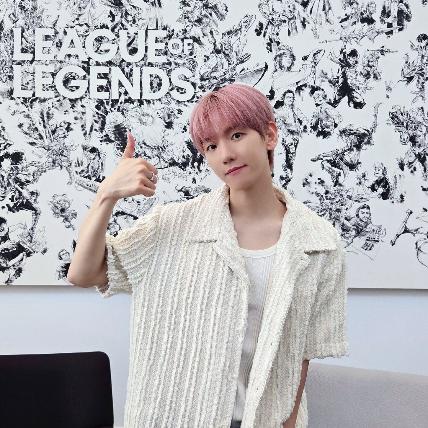 Behind-the-scenes cut of Baekhyun