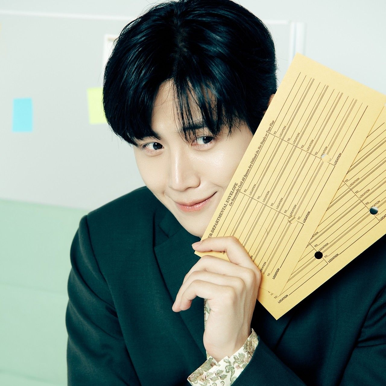 Behind-the-scenes cut of Kim Seonho