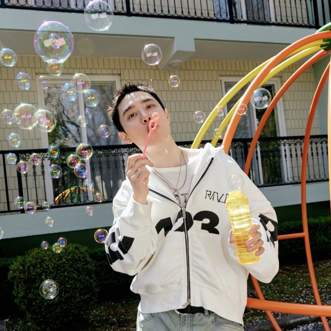 Foto terbaru dari Doh Kyungsoo (D.O.)
