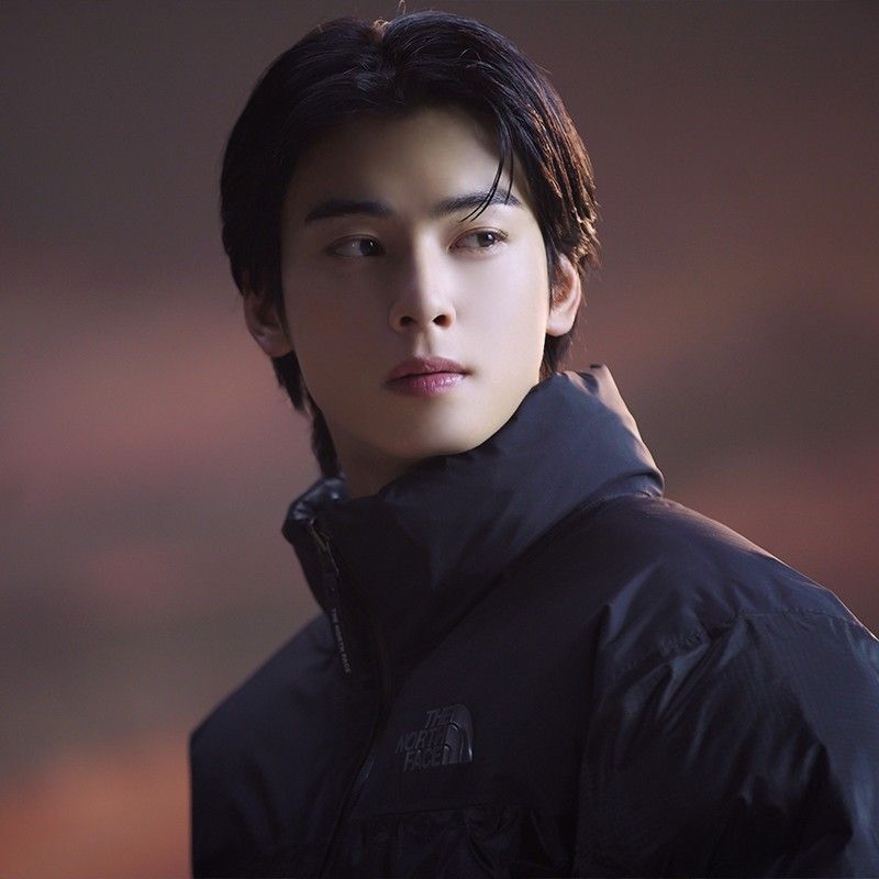 Foto kegiatan terbaru dari Cha Eunwoo