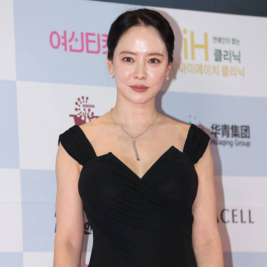 ソン・ジヒョの最新写真