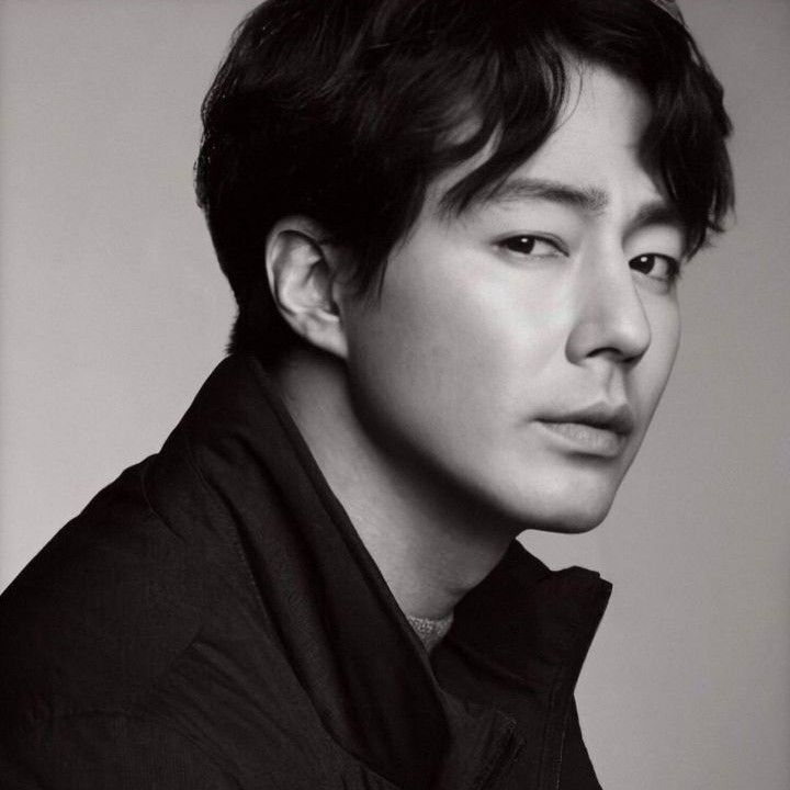 Recent activity shot of Jo Insung