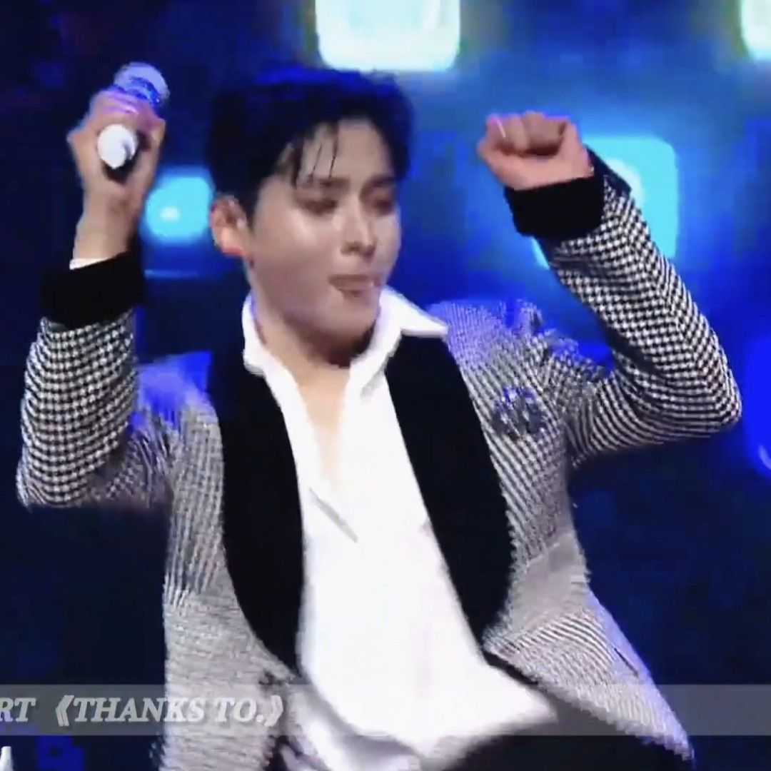 Behind-the-scenes cut of Seong Ri