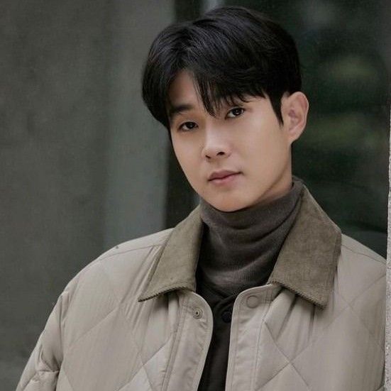 A moment captured by a fan of Choi Wooshik