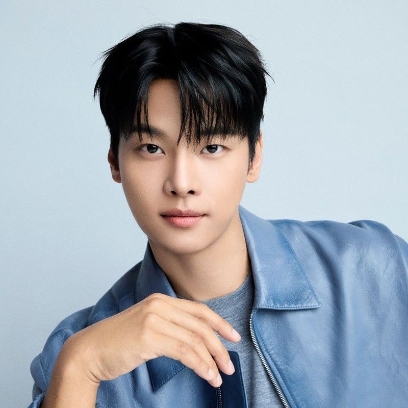 Recent activity shot of Cha Hakyeon (N)
