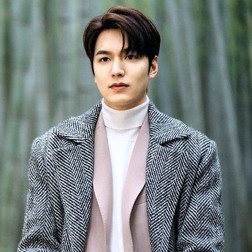 Recent activity shot of Lee Minho