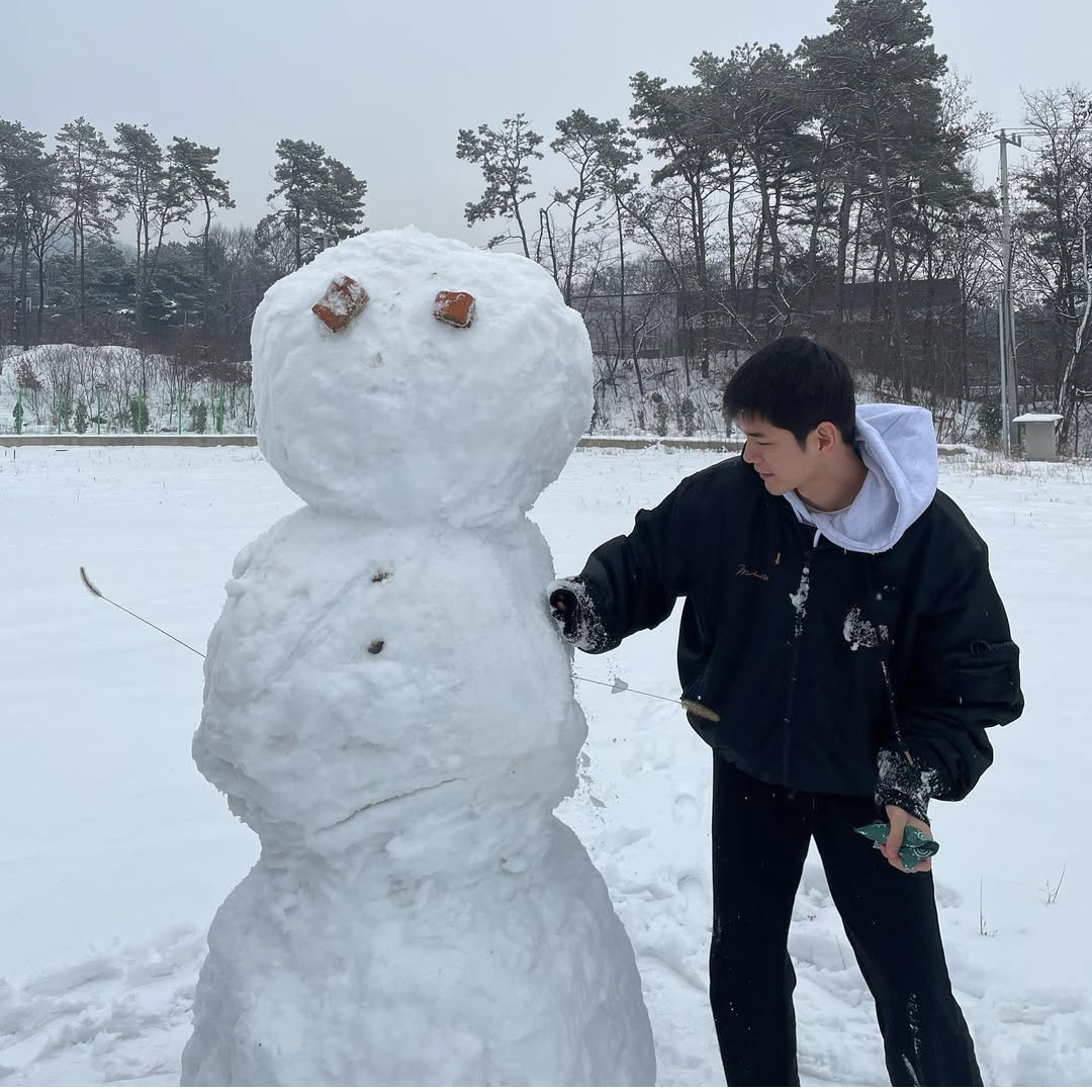 Recent activity shot of Ong Seongwu