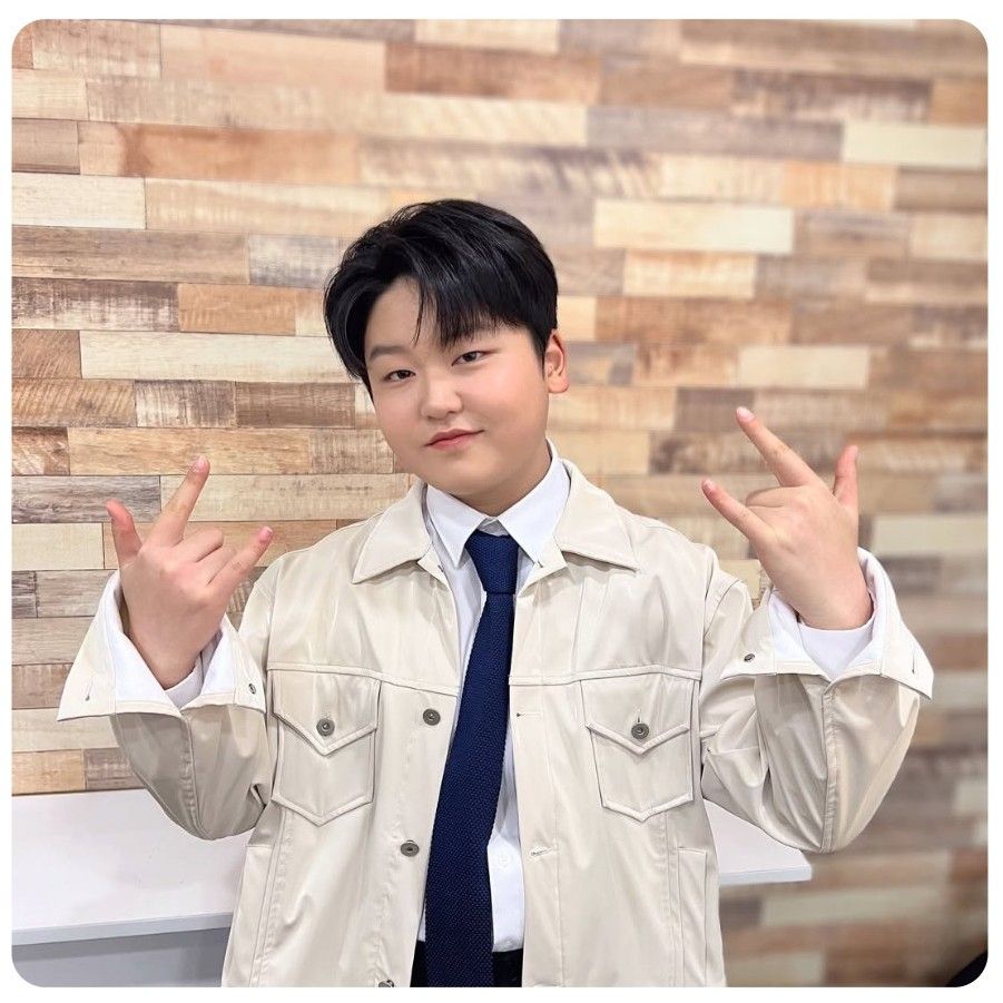 Behind-the-scenes cut of Park Sungon