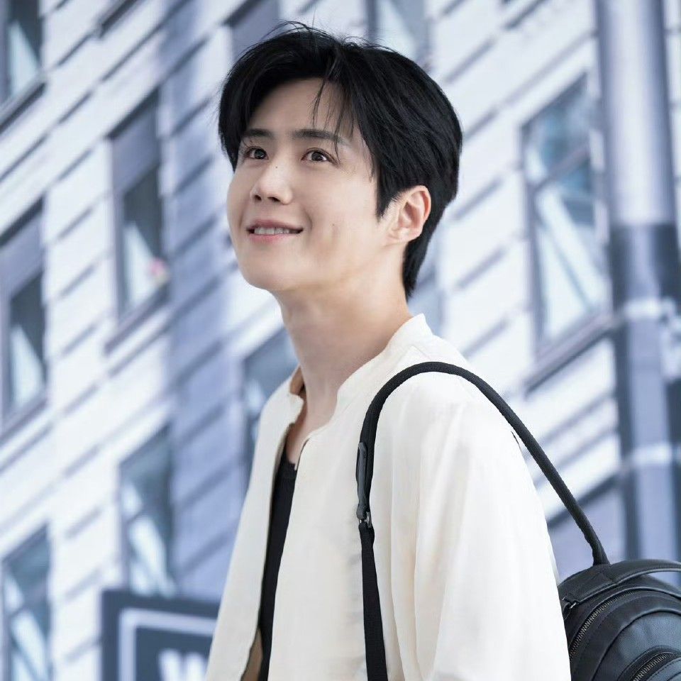 Recent activity shot of Kim Seonho