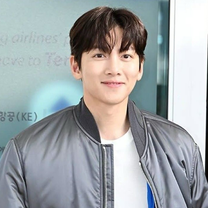 チ・チャンウクの最近の活動ショット