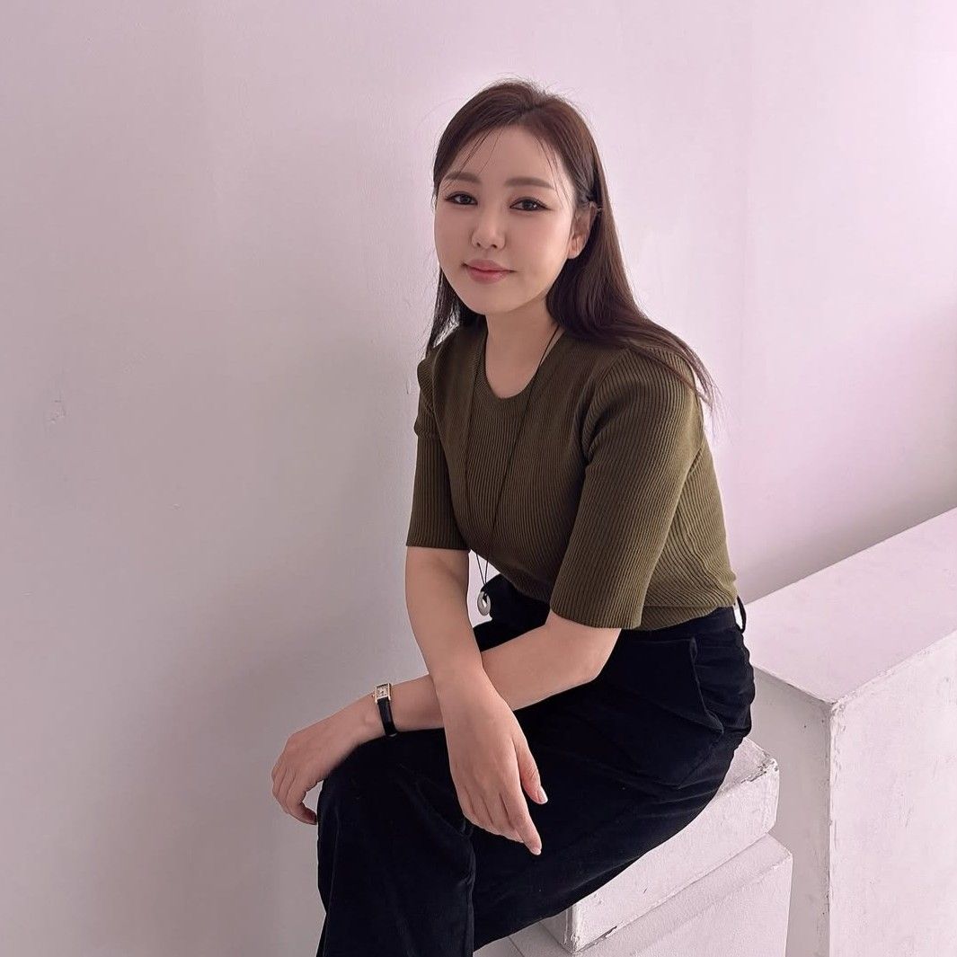 ソン・ガインの最近の活動ショット