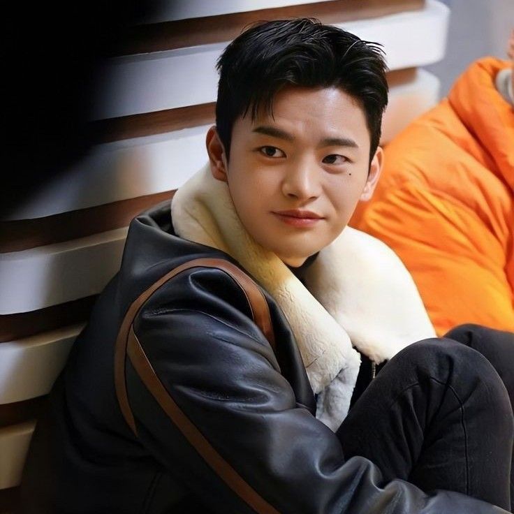 Recent activity shot of Seo Inguk
