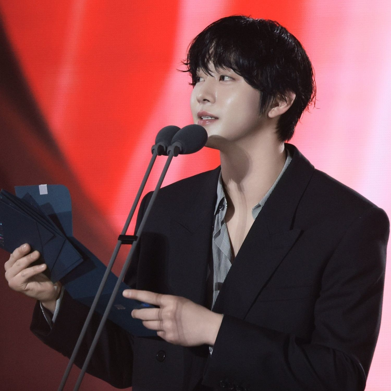 A moment captured by a fan of Ahn Hyoseop