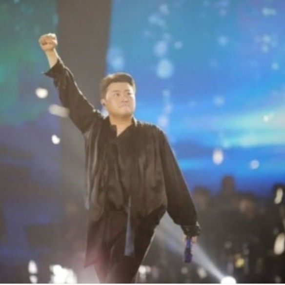 Behind-the-scenes cut of Kim Hojoong