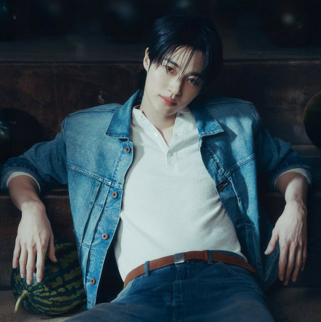 Recent activity shot of Byeon Wooseok