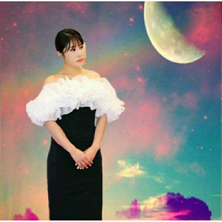 Recent activity shot of Kim Soyou
