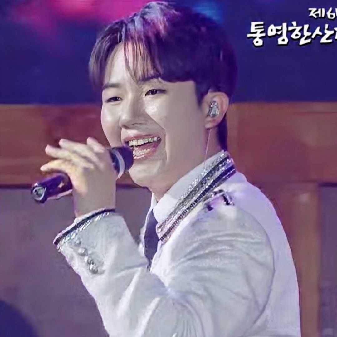 Latest photo of Nam Seungmin