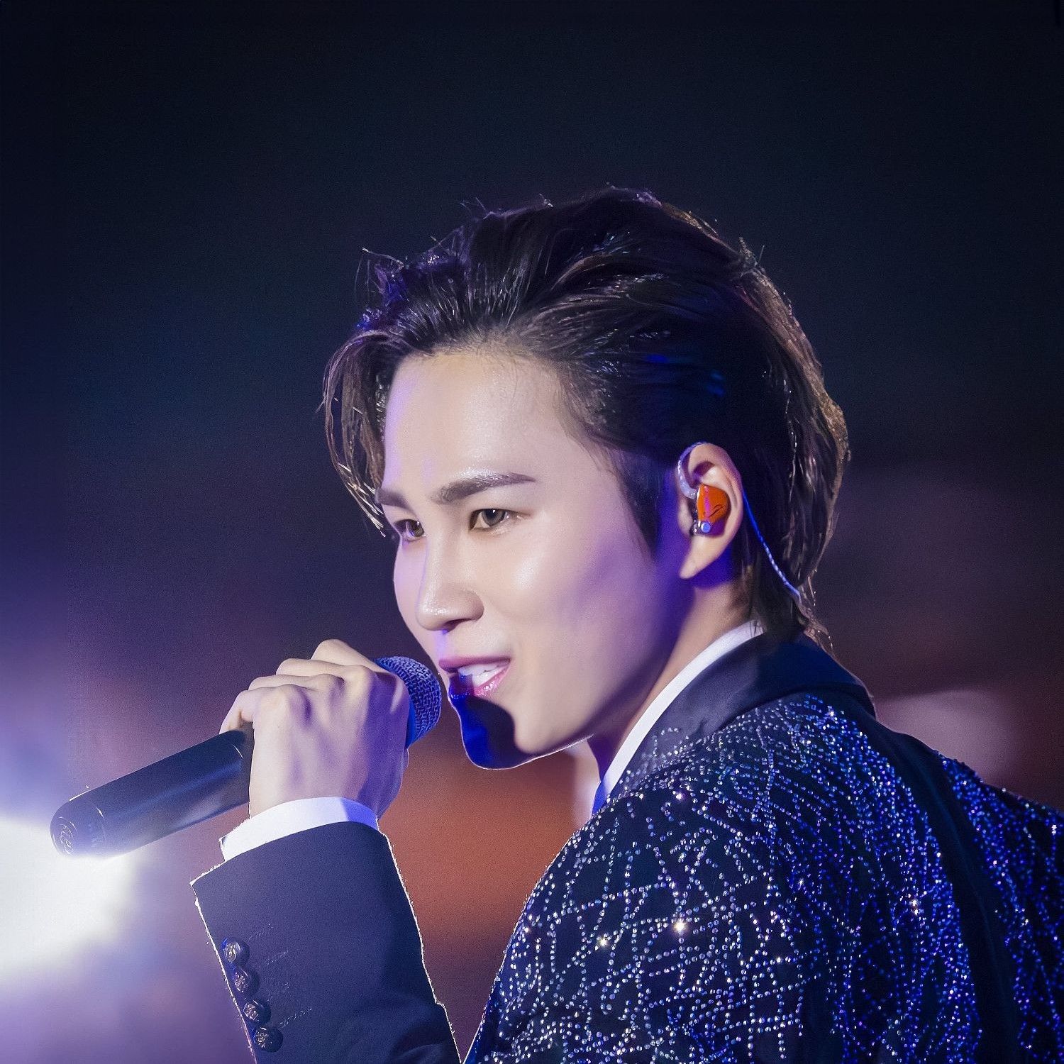 金熙栽的最新照片