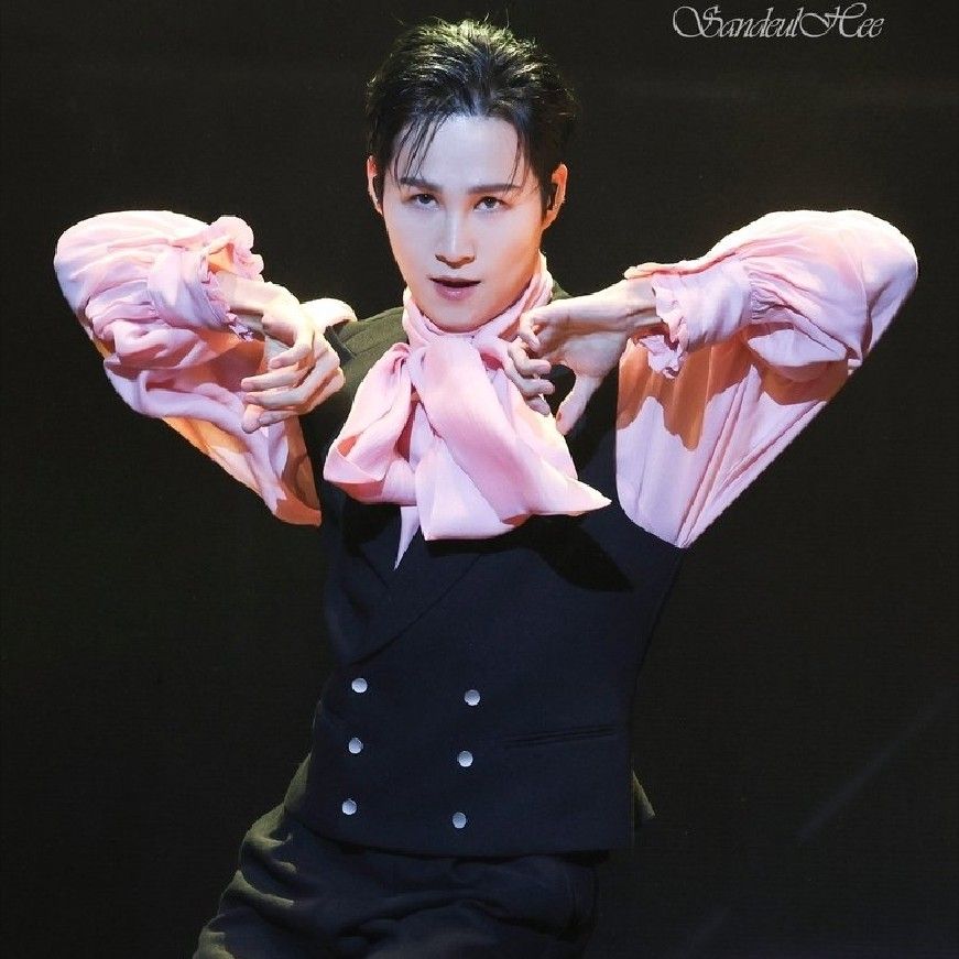 金熙栽的最新照片