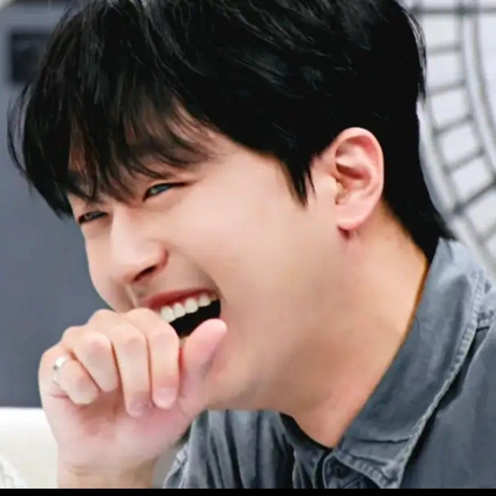 Foto kegiatan terbaru dari Lee Chanwon