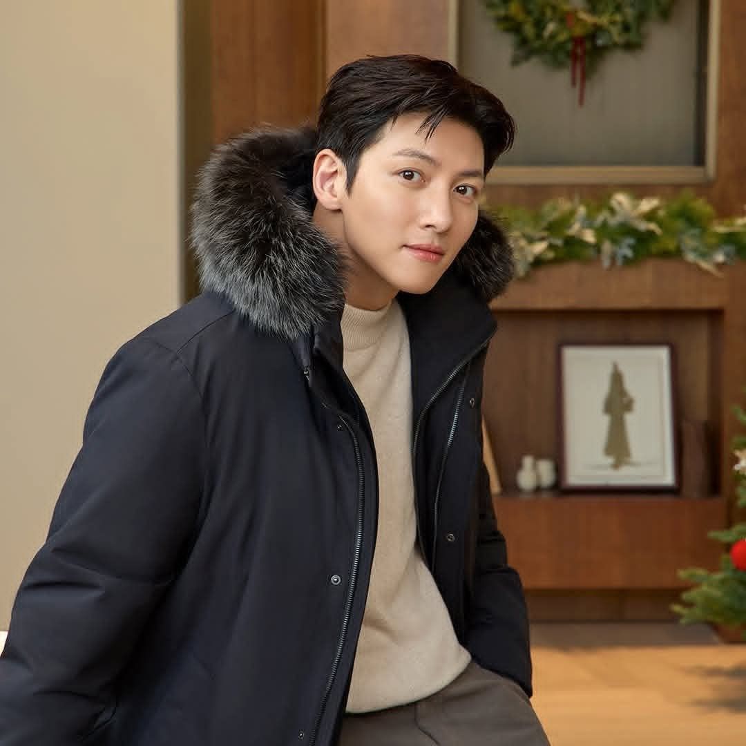 A moment captured by a fan of Ji Changwook