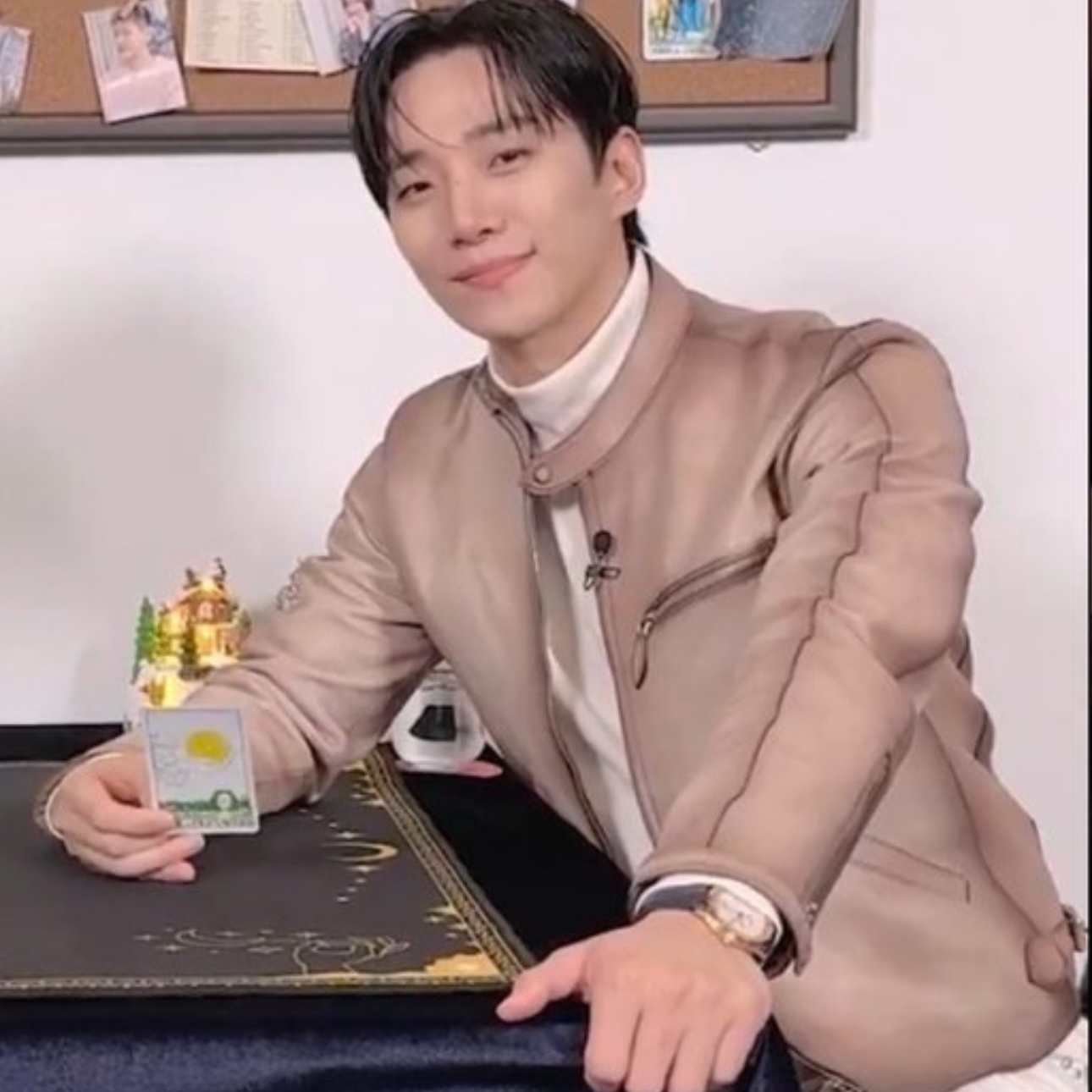 イ・ジュノの最近の活動ショット