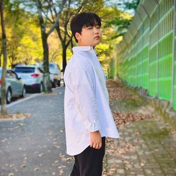 Behind-the-scenes cut of Park Sungon