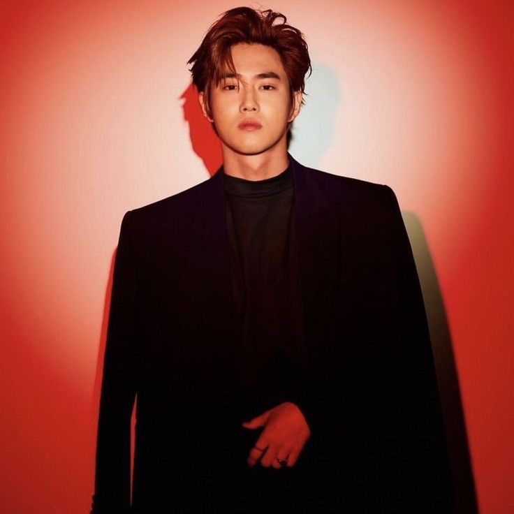 Behind-the-scenes cut of Suho