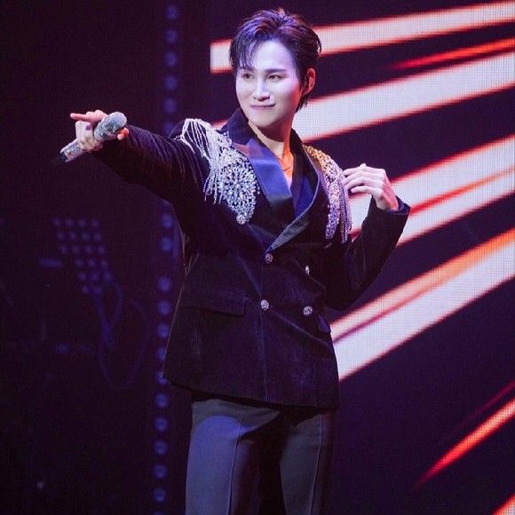 A moment captured by a fan of Kim Heejae