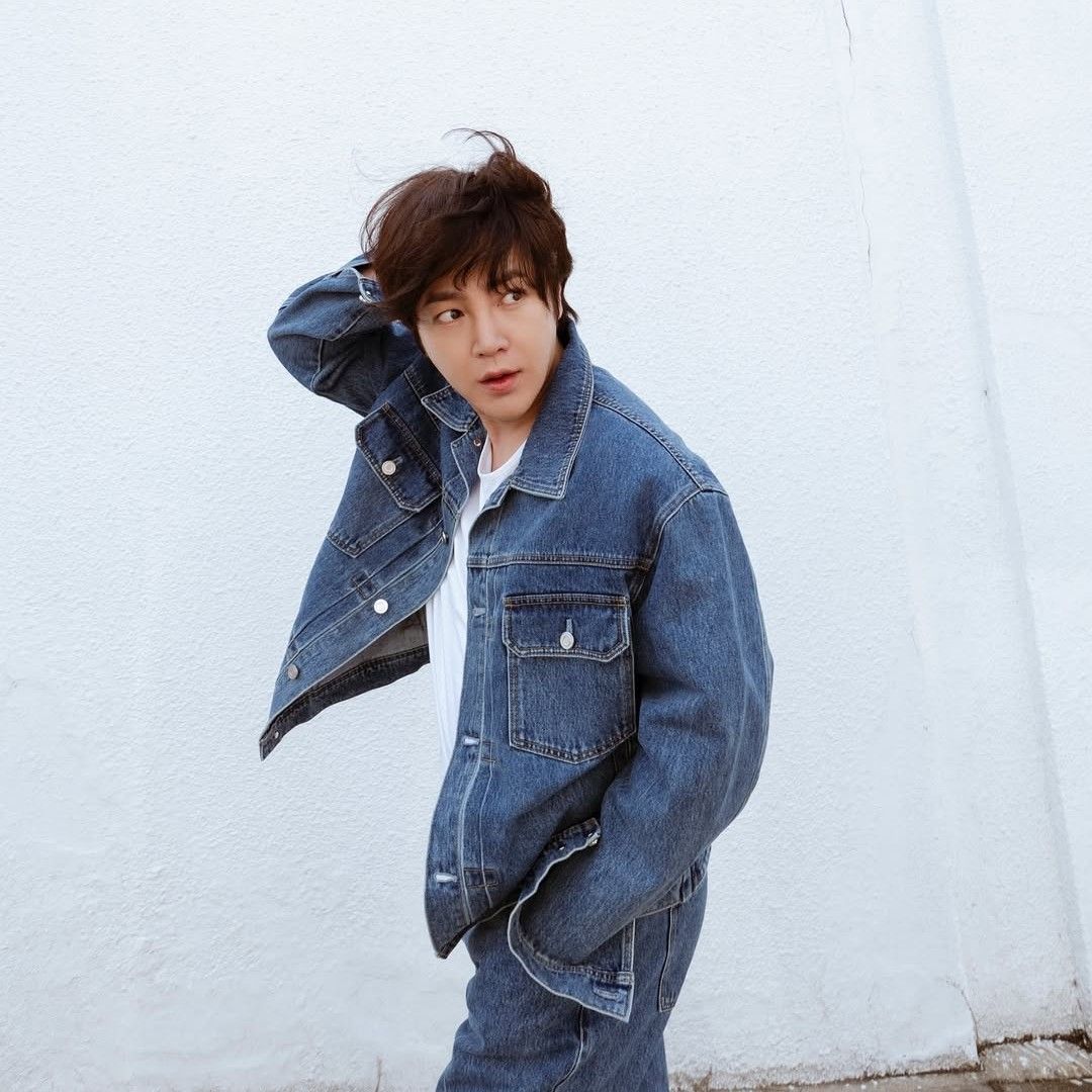 Cuplikan di balik layar dari Jang Geunsuk