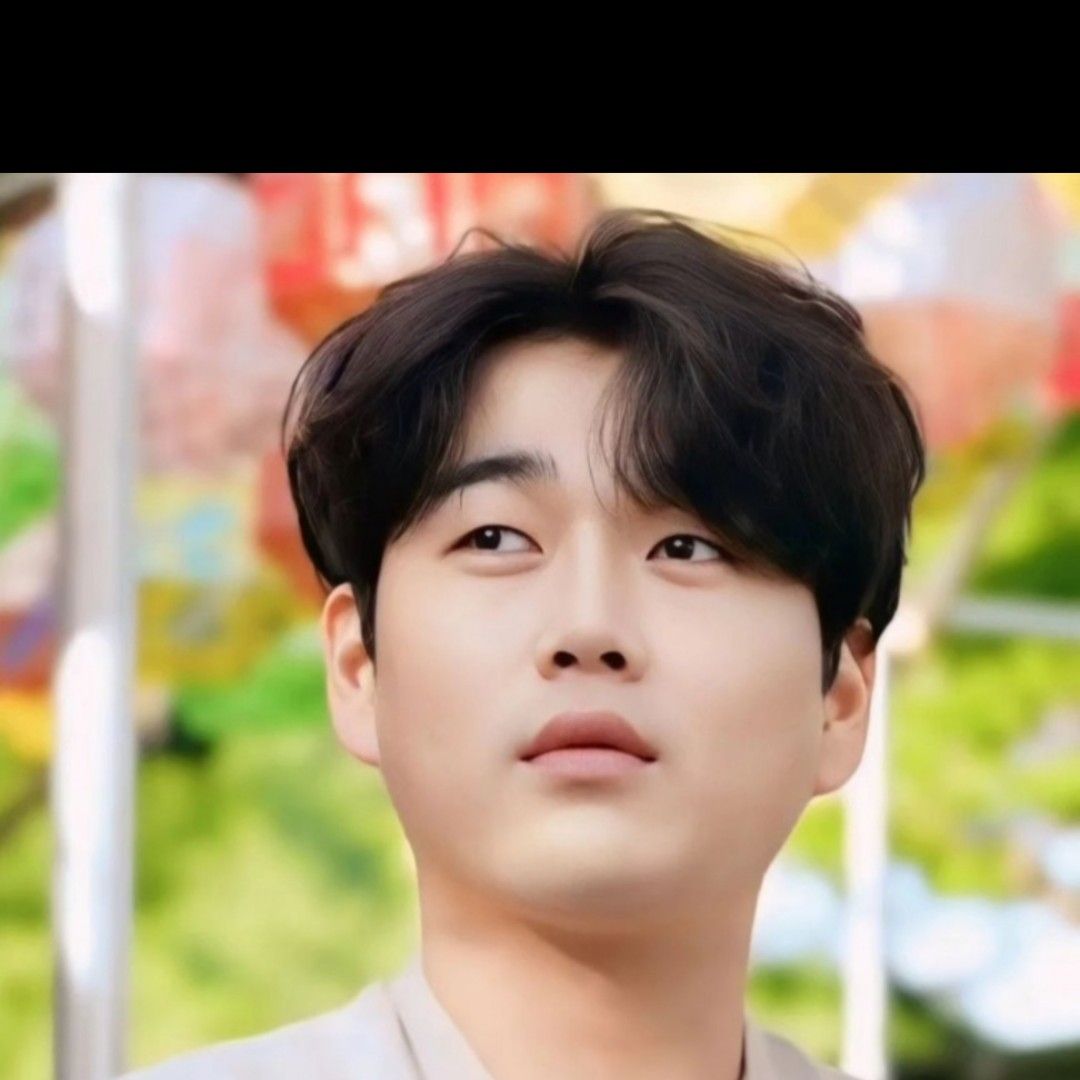 Latest photo of Hwang Youngwoong