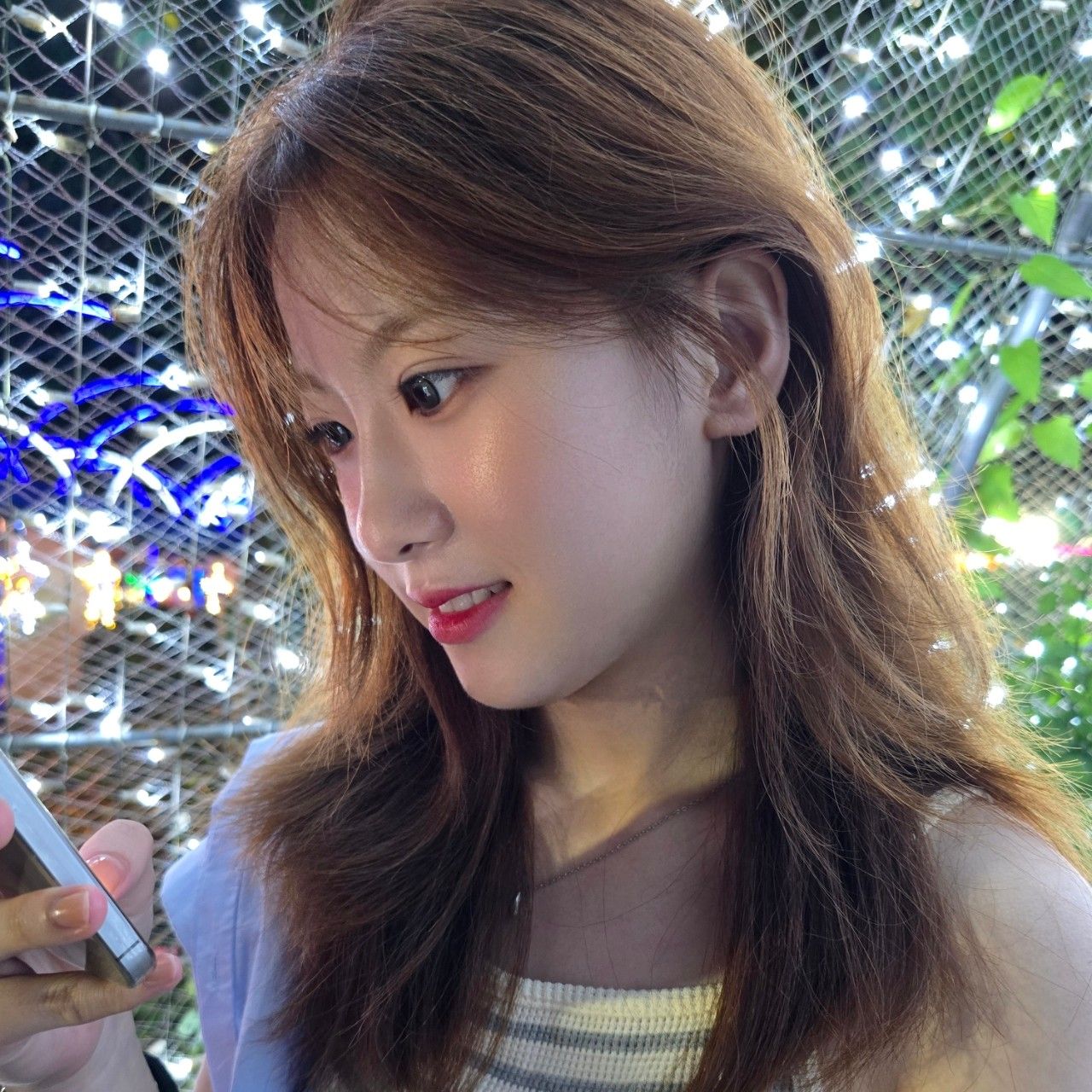 Behind-the-scenes cut of Oh Yujin