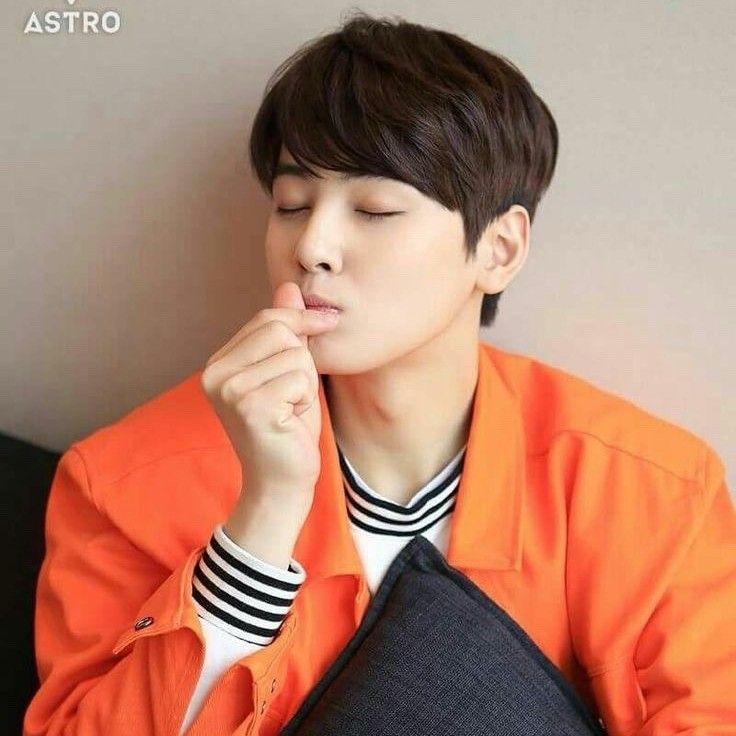 チャ・ウヌの最近の活動ショット