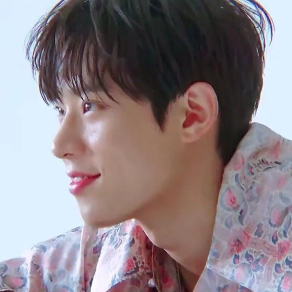 Behind-the-scenes cut of Kim Sungcheol