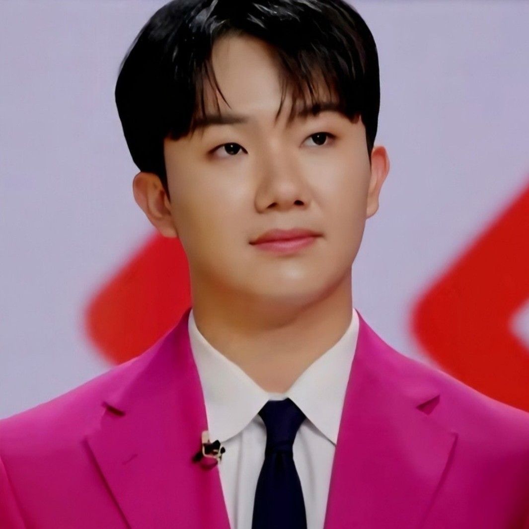 Behind-the-scenes cut of Nam Seungmin