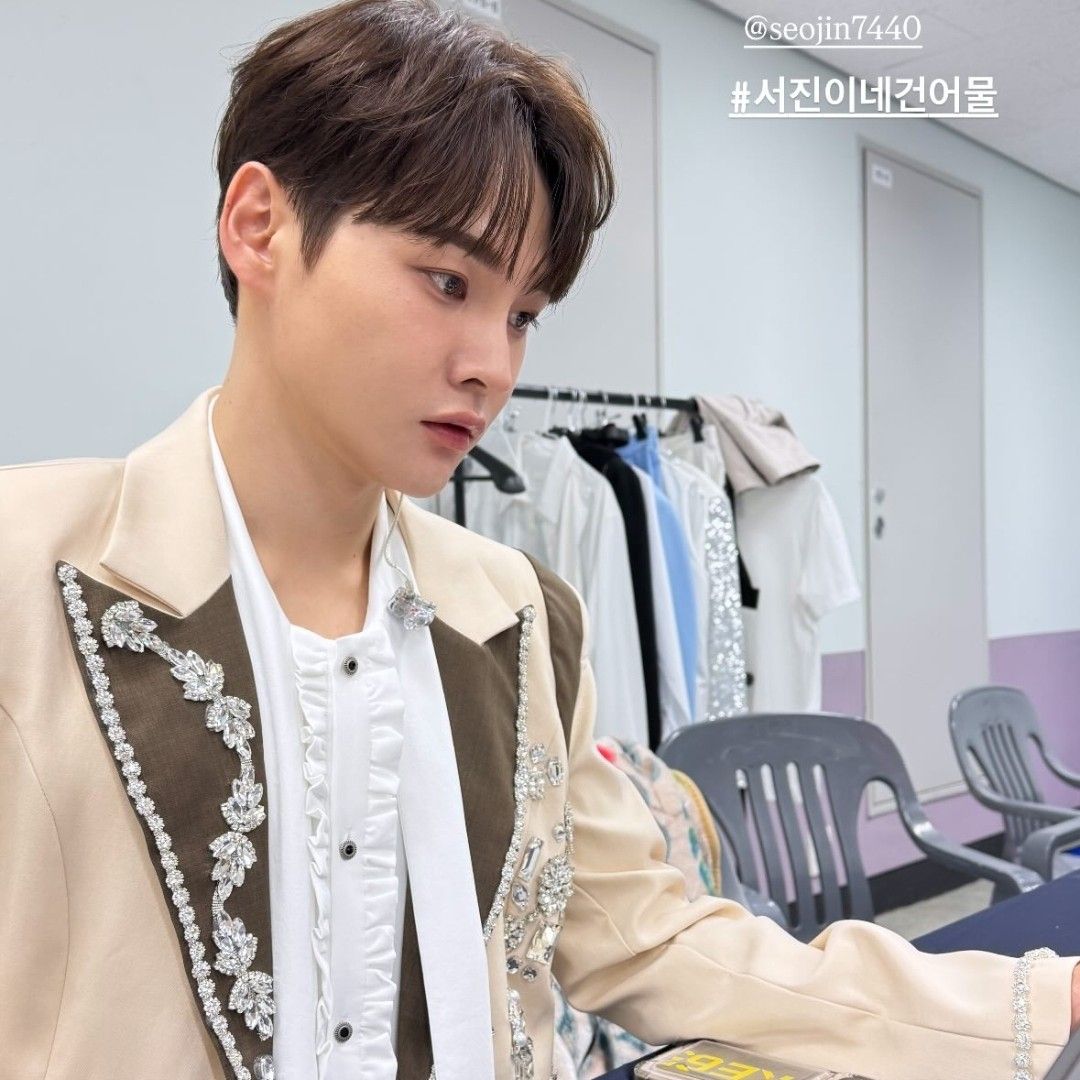 A moment captured by a fan of Park Seojin