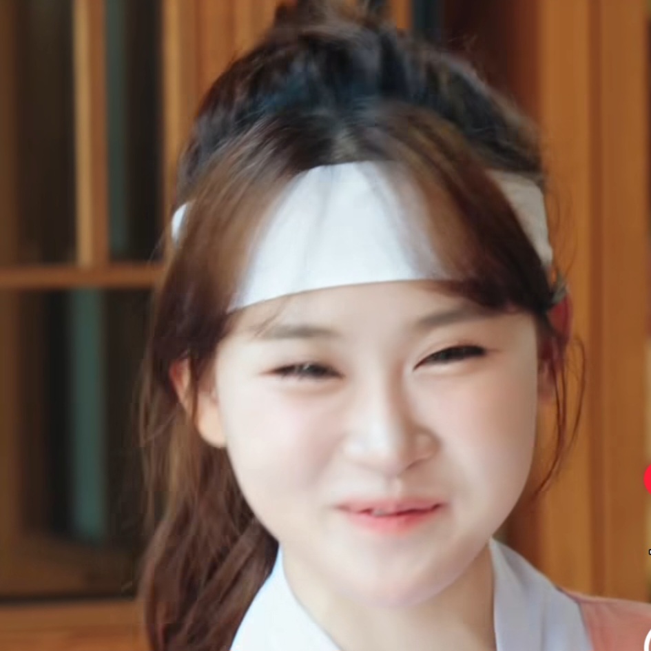 Cuplikan di balik layar dari Kim Dahyun