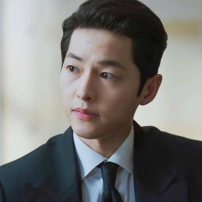 粉丝拍下的宋钟基瞬间