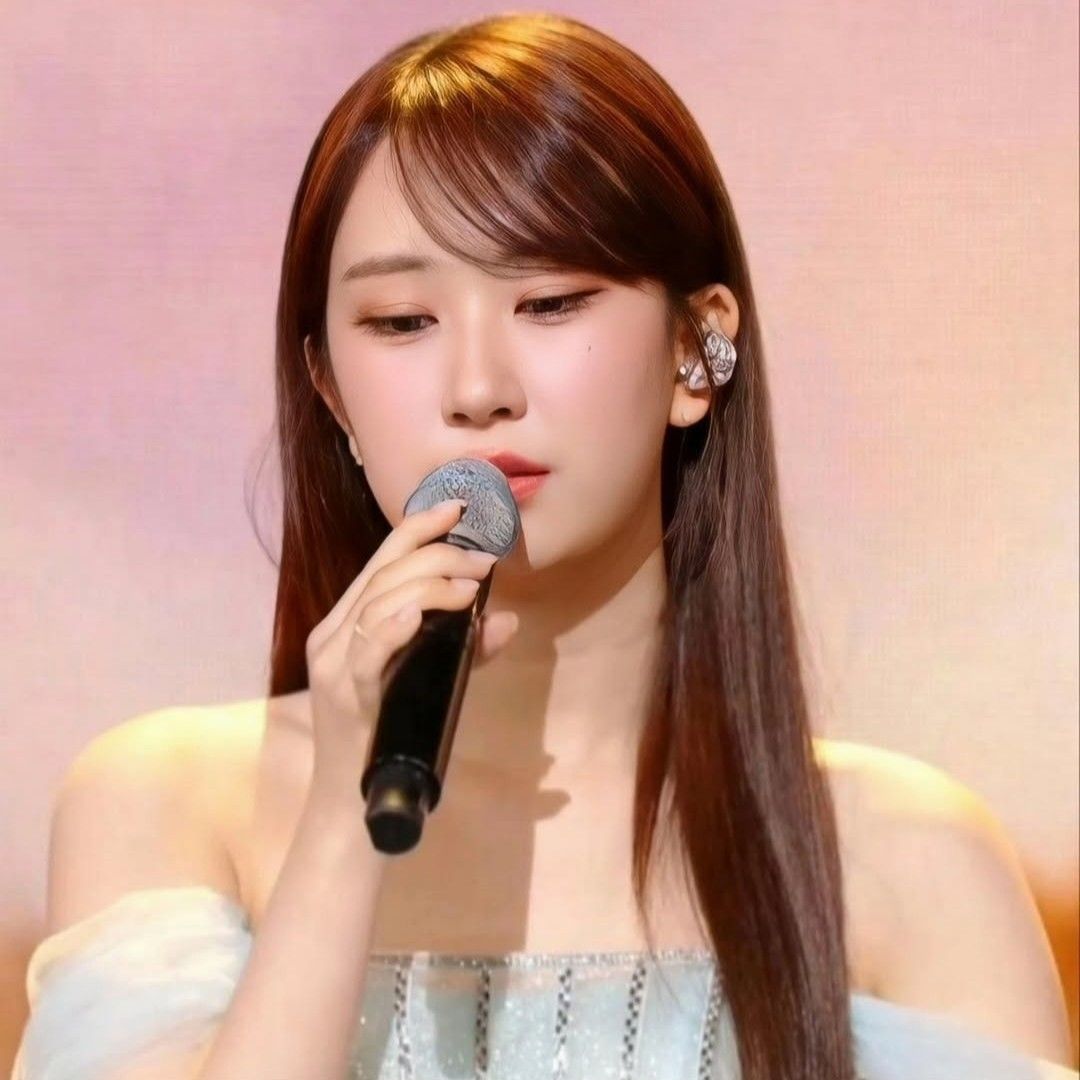 Cuplikan di balik layar dari Jeon Yujin