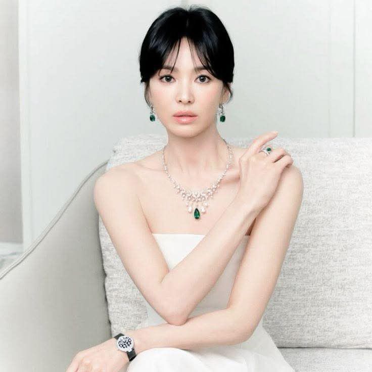 A moment captured by a fan of Song Hyekyo
