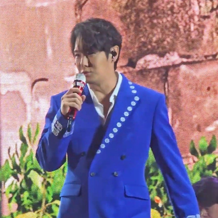 Latest photo of Hwanhee